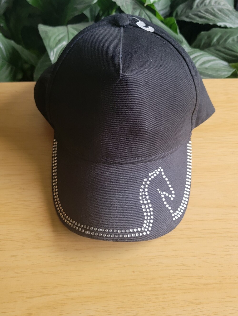 29 PALMS Black Horse Rhinestone Accent Baseball Cap. New